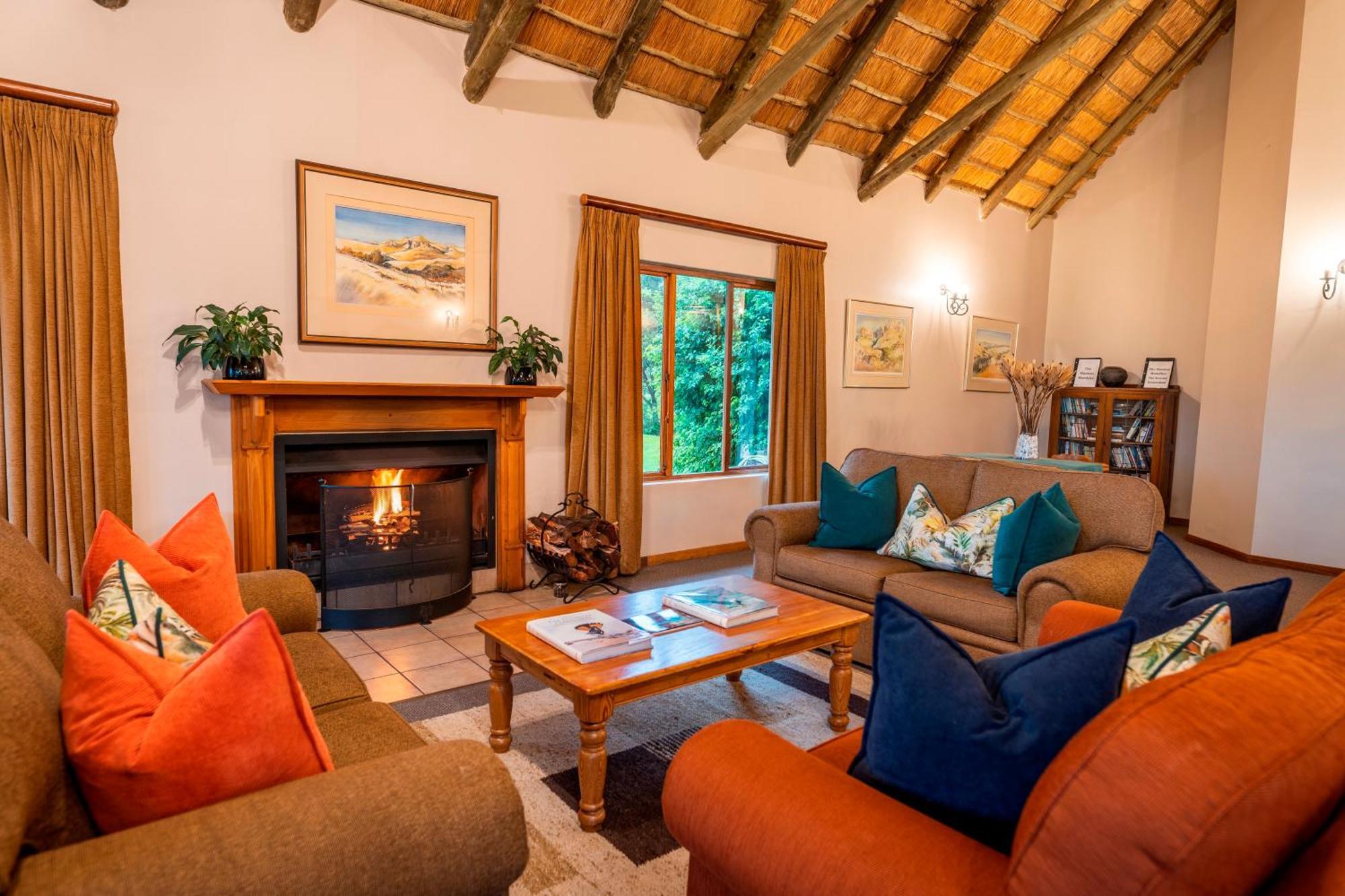 Montusi Mountain Lodge Bonjaneni Eksteriør bilde