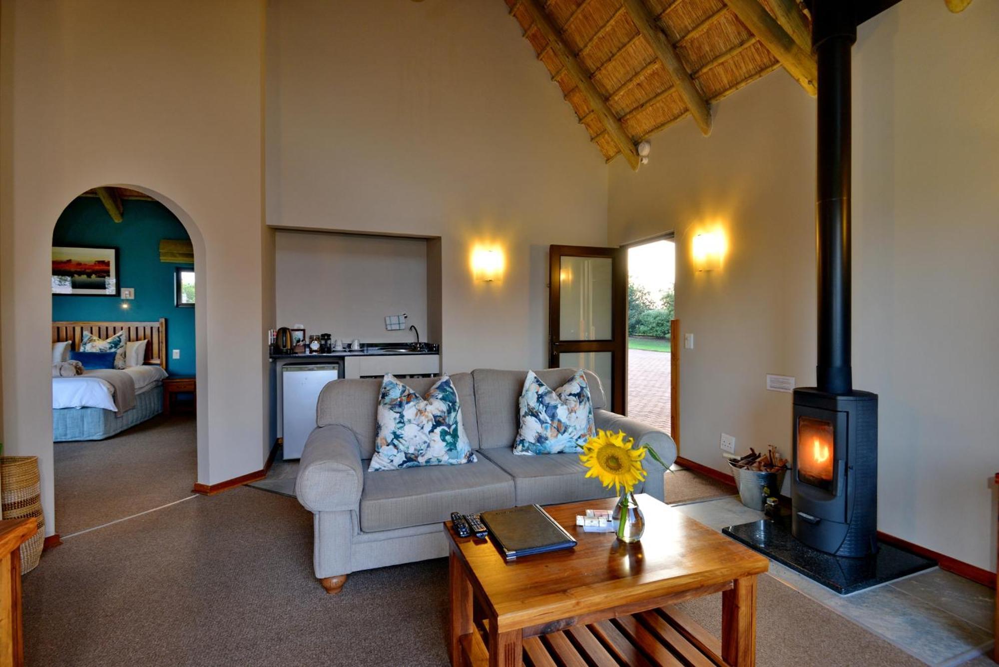 Montusi Mountain Lodge Bonjaneni Eksteriør bilde